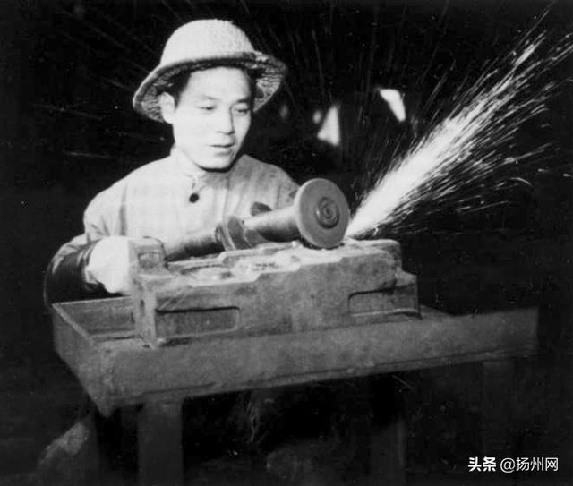 冶金廠(chǎng)過(guò)去啥模樣？這組照片“講”給你聽(tīng)